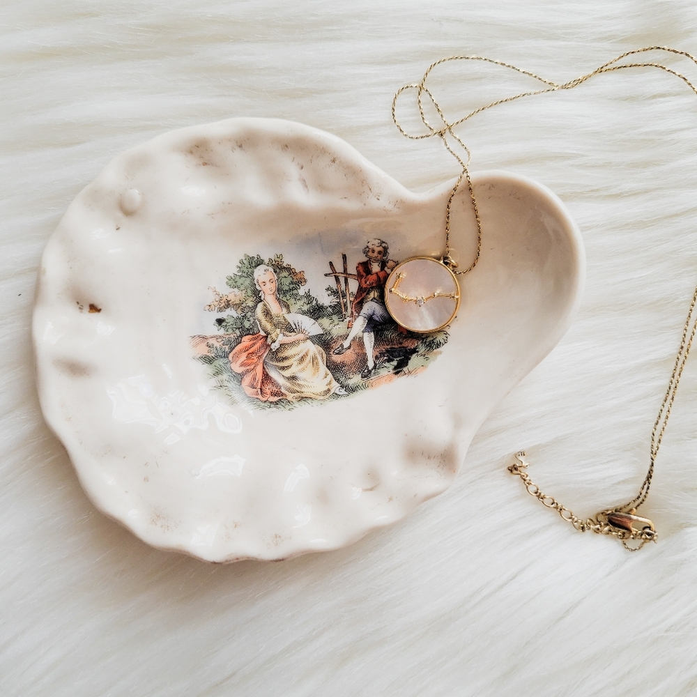 Vtg Mini Shell Tray